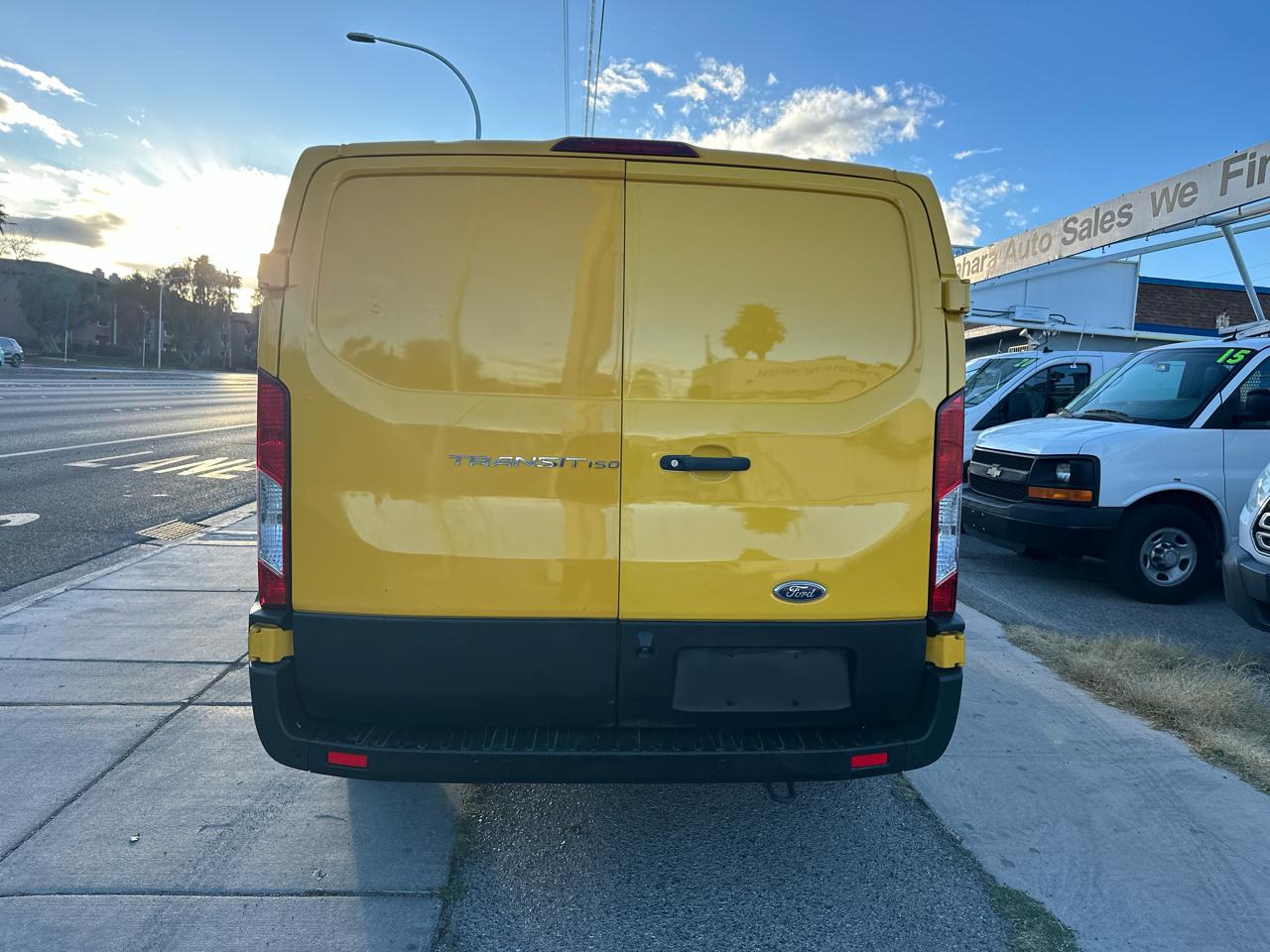 Ford Transit 150 Van Low Roof w/Sliding Pass. 130-in. WB 2021