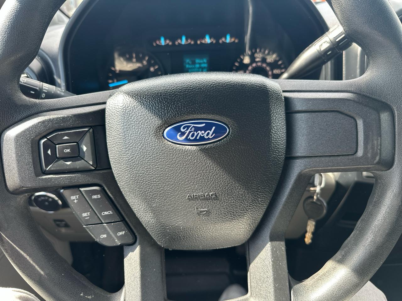 Ford F-150 2WD Reg Cab 122.5" XL 2018