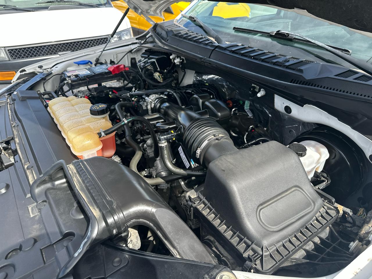 Ford F-150 2WD Reg Cab 122.5" XL 2018