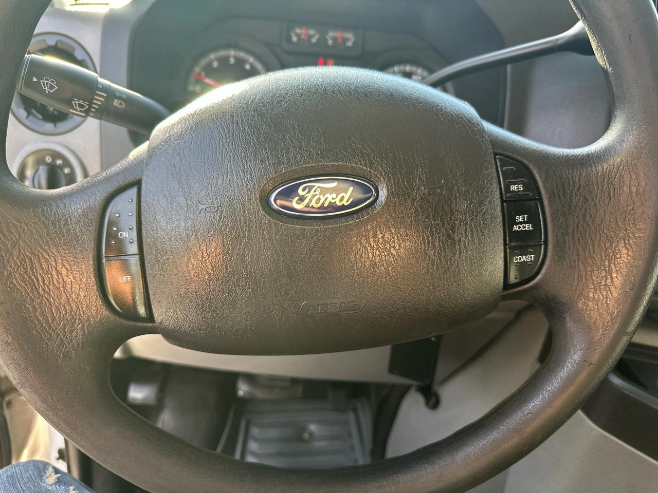 Ford Econoline E-150 2013