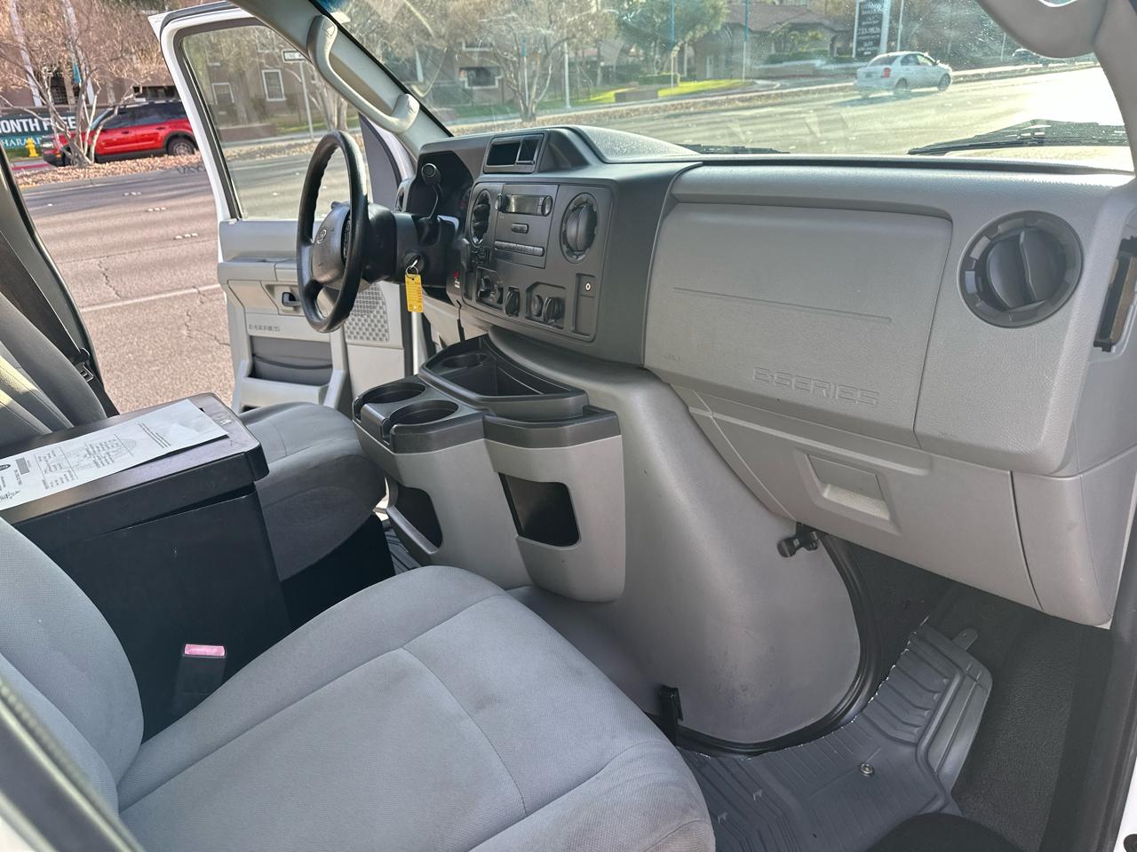 Ford Econoline E-150 2013