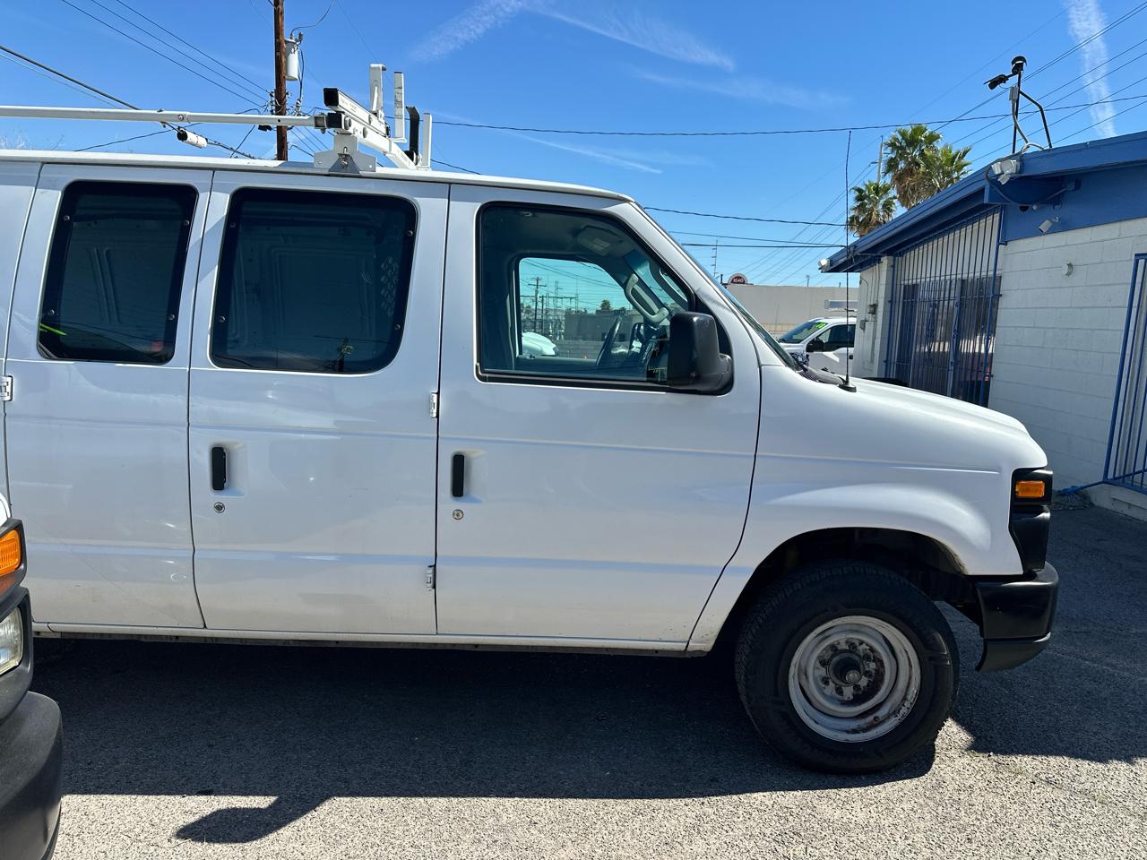 Ford Econoline E-150 2014