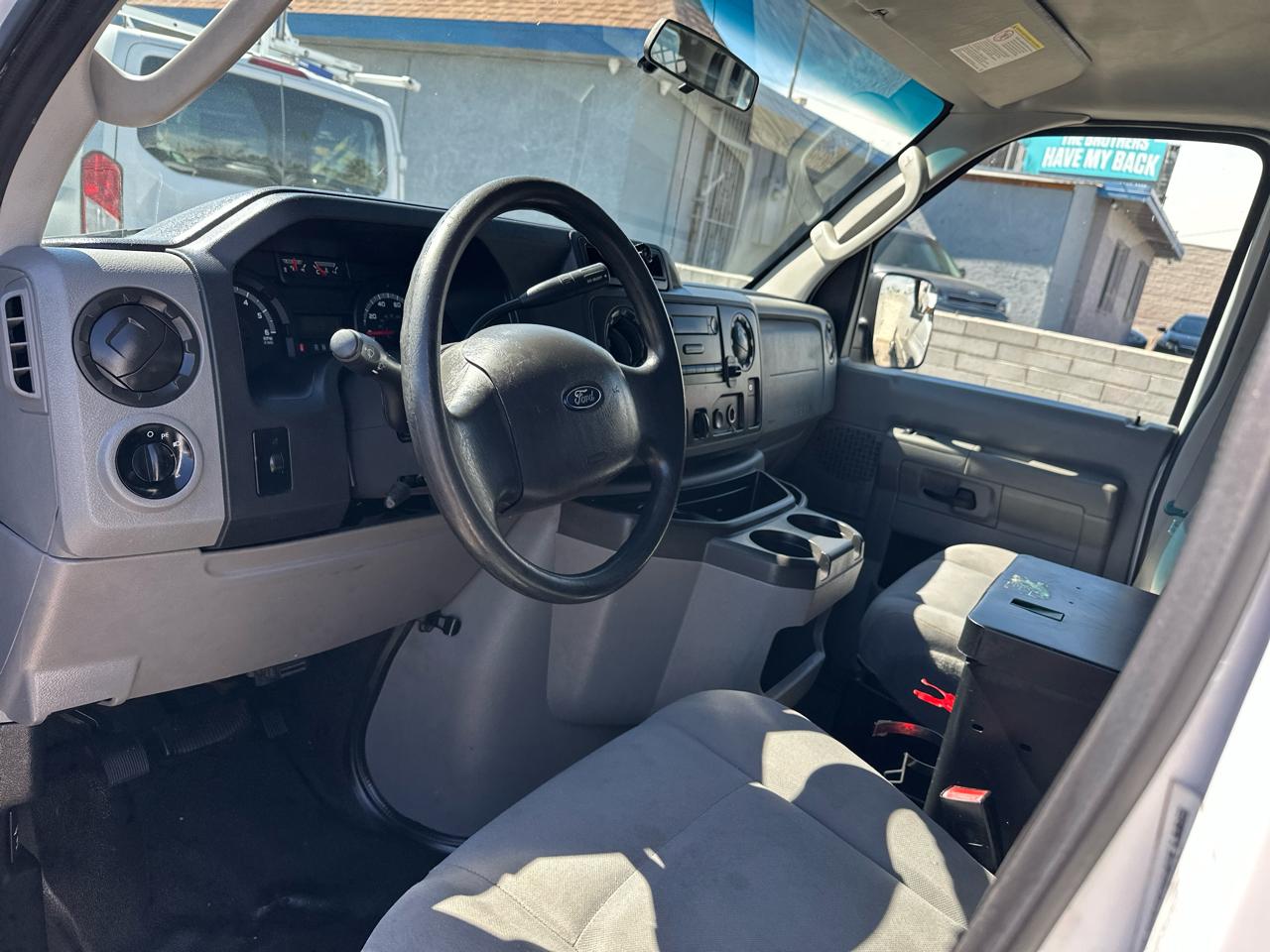 Ford Econoline E-150 2014