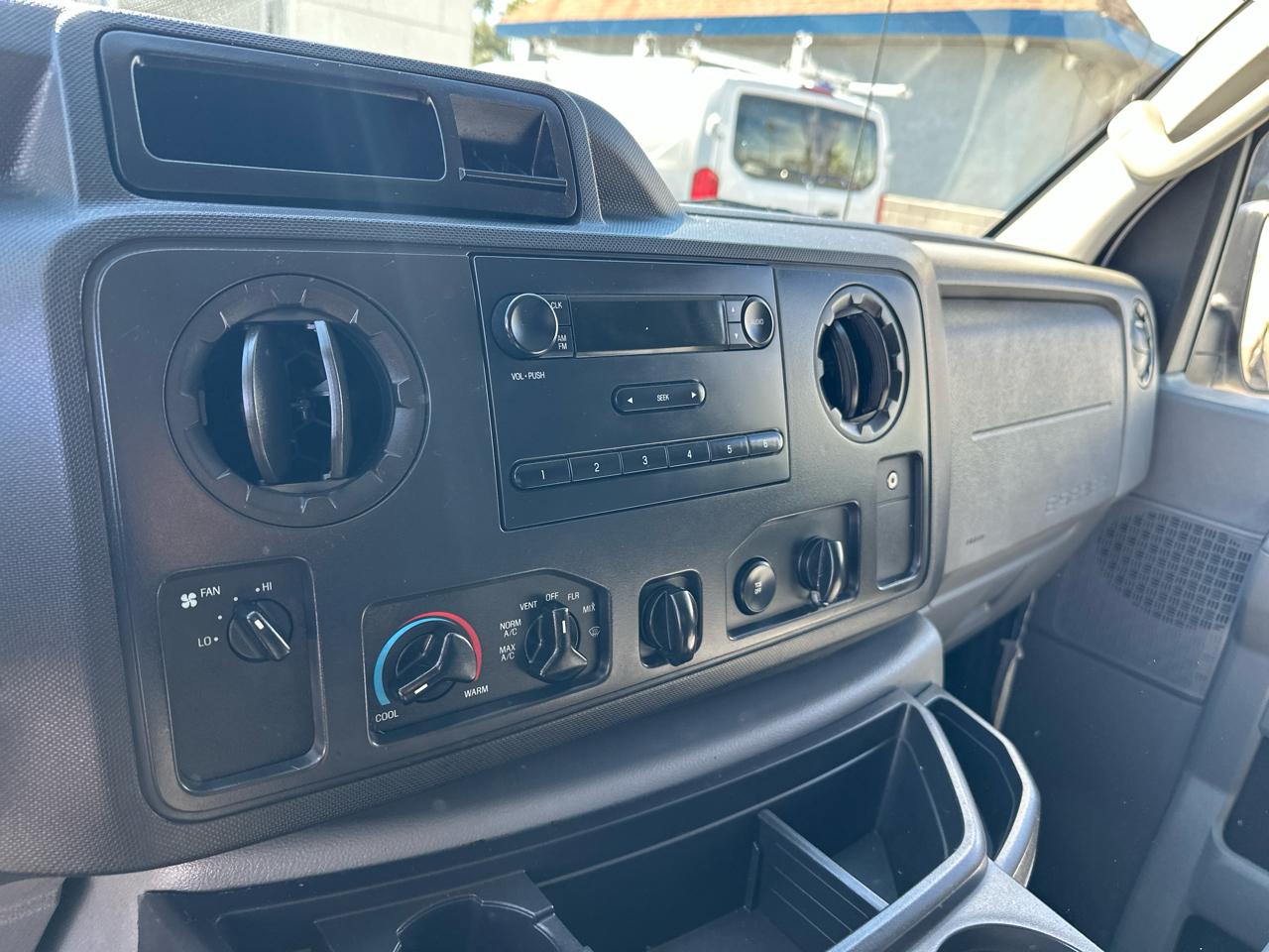 Ford Econoline E-150 2013