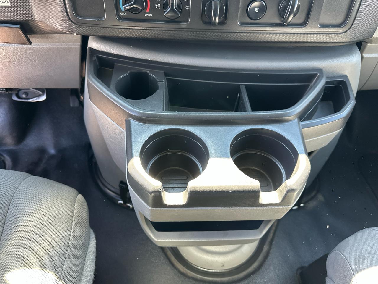 Ford Econoline E-150 2013