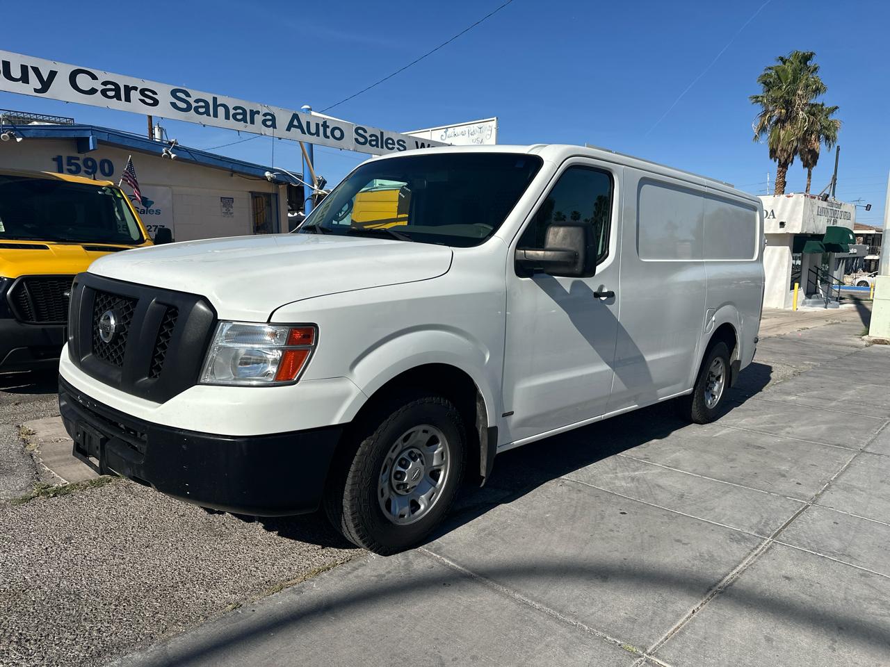 Nissan NV Cargo 1500 SV 2015