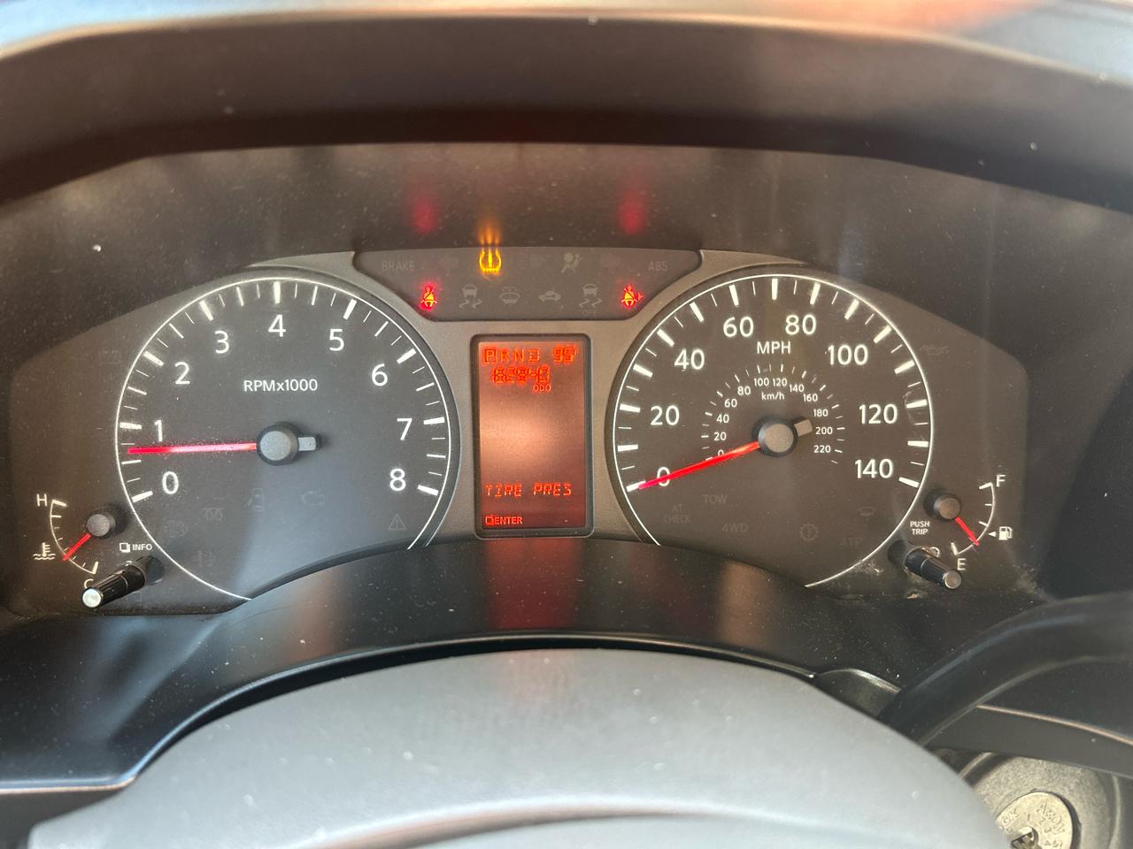 Nissan NV Cargo 1500 SV 2015