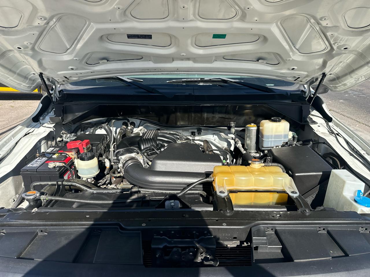 Nissan NV Cargo 1500 SV 2015