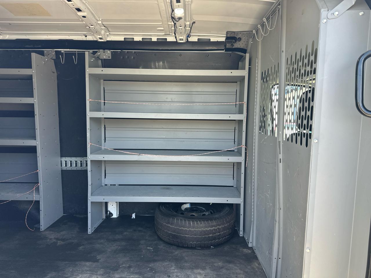 Ford Transit 250 Van Med. Roof w/Sliding Pass. 130-in. WB 2020