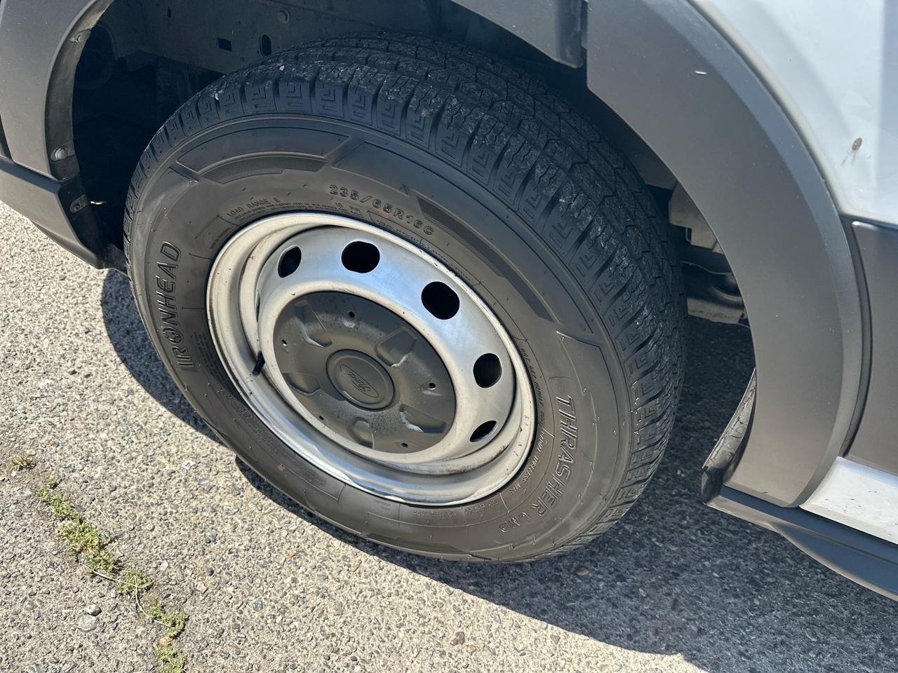 Ford Transit 250 Van Med. Roof w/Sliding Pass. 130-in. WB 2020