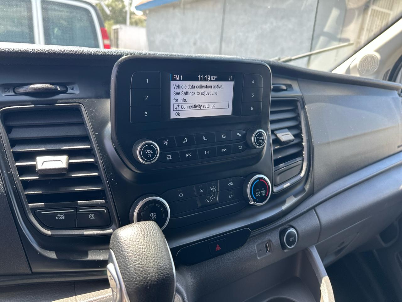 Ford Transit 250 Van Med. Roof w/Sliding Pass. 130-in. WB 2020