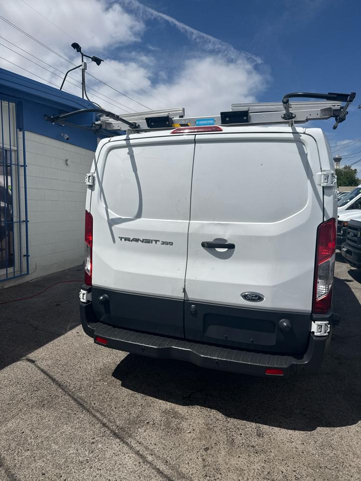 Ford Transit 350 Van Low Roof w/Sliding Pass. 148-in. WB 2018