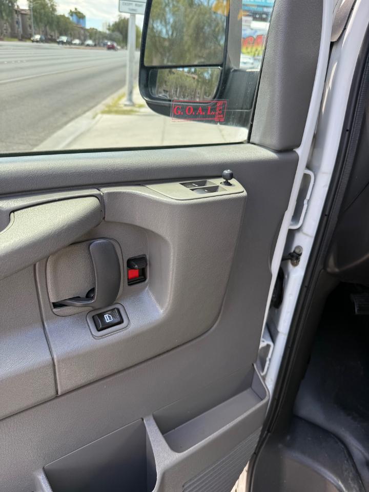 Chevrolet Express 2500 Cargo 2013