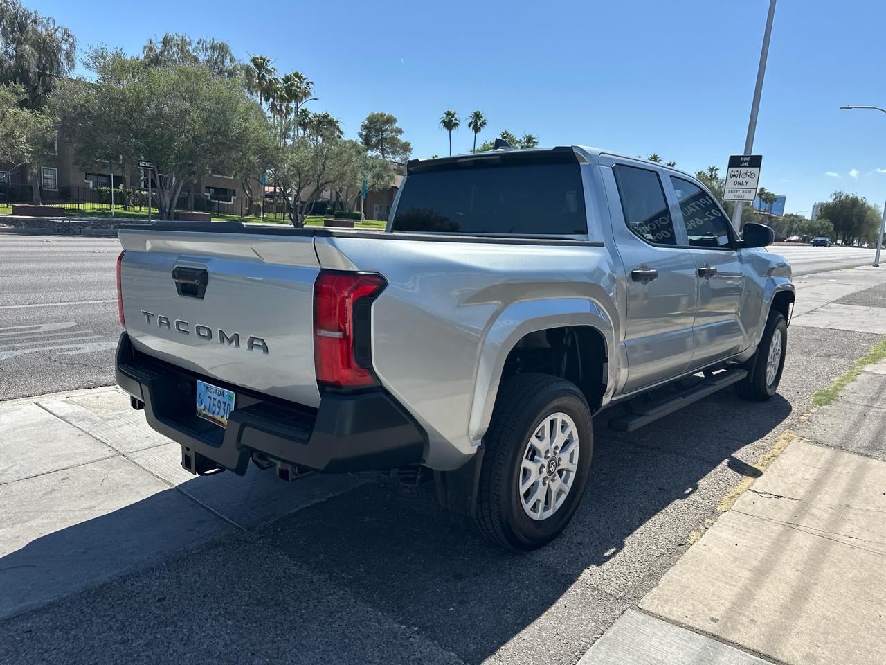 Toyota Tacoma SR Double Cab 2WD 2024