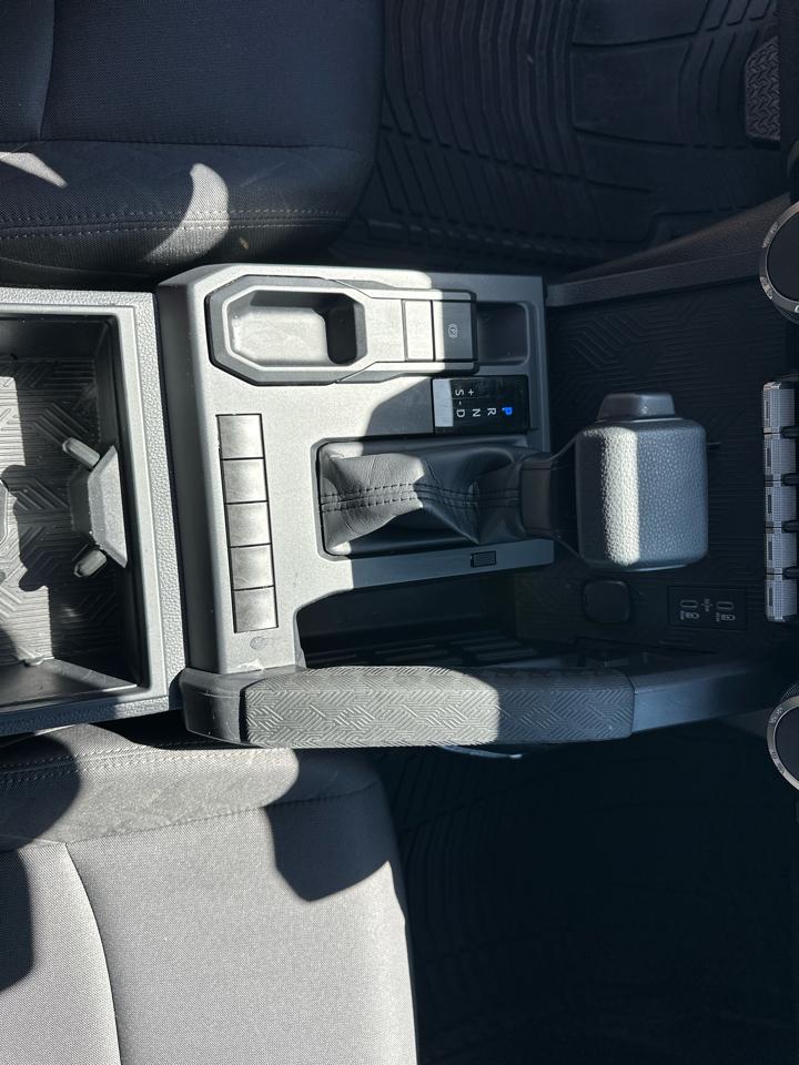 Toyota Tacoma SR Double Cab 2WD 2024