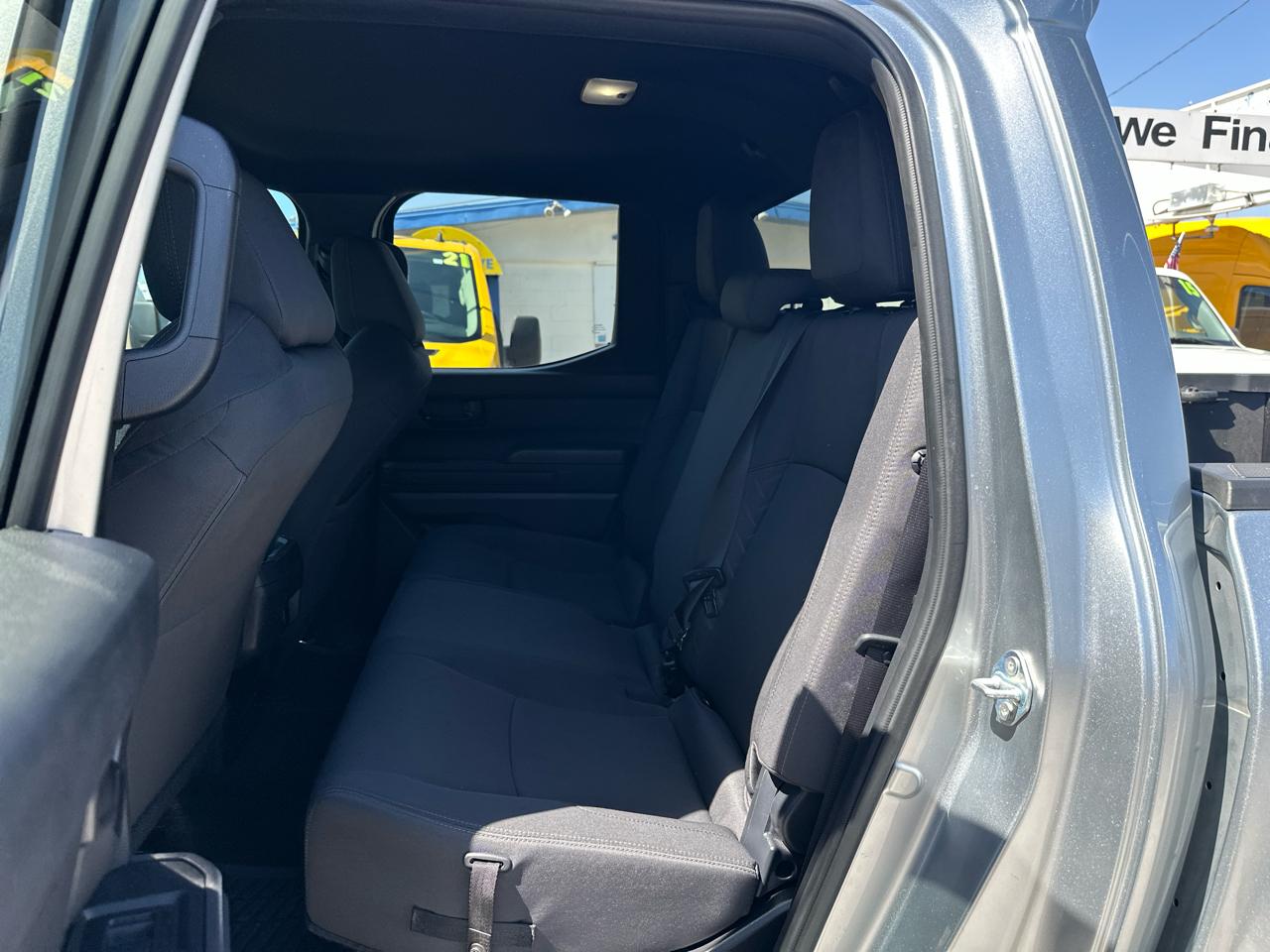 Toyota Tacoma SR Double Cab 2WD 2024