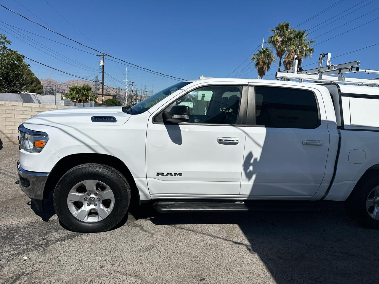 RAM 1500 Big Horn Crew Cab SWB 4WD 2020