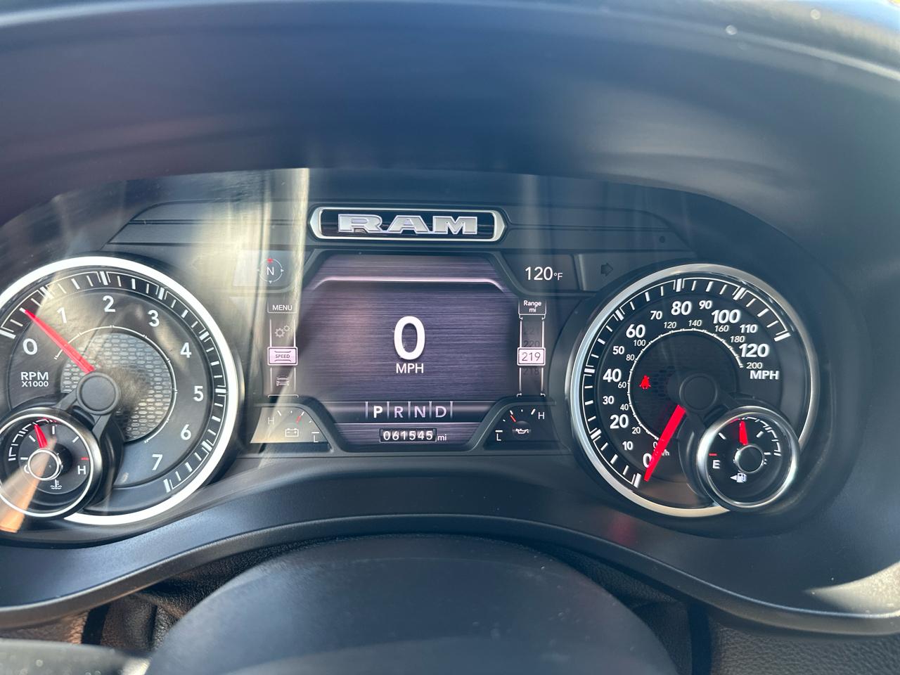 RAM 1500 Big Horn Crew Cab SWB 4WD 2020