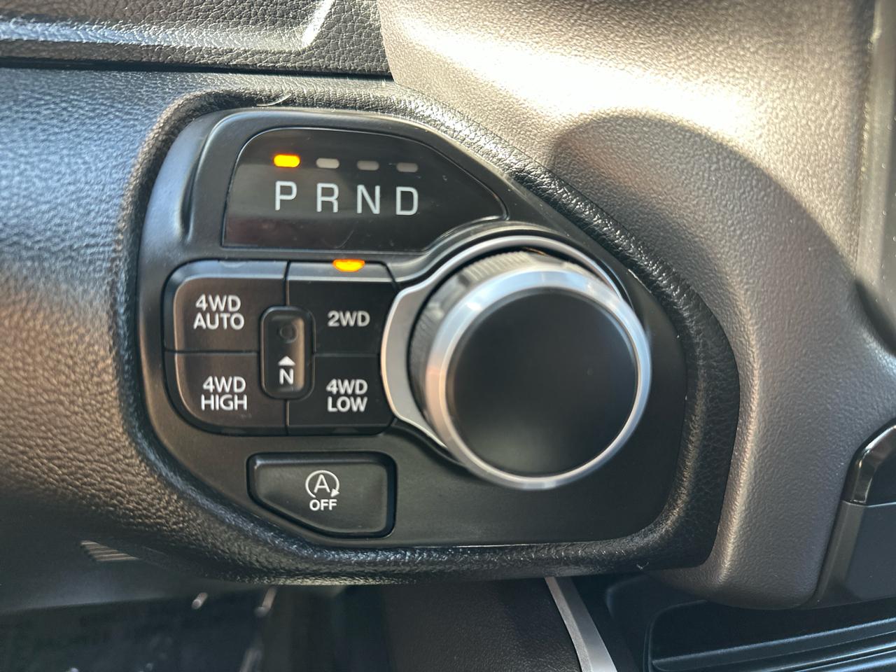 RAM 1500 Big Horn Crew Cab SWB 4WD 2020