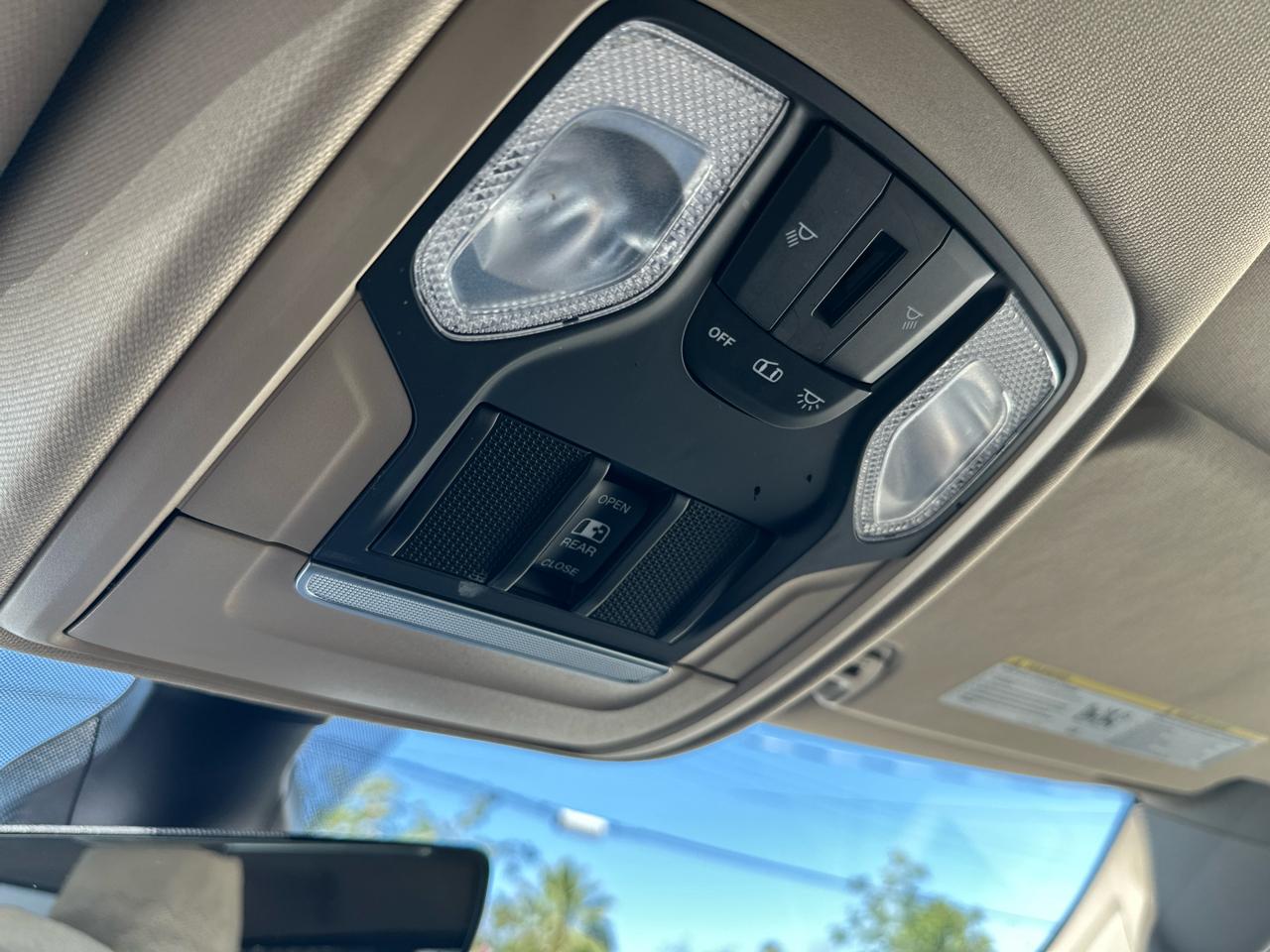 RAM 1500 Big Horn Crew Cab SWB 4WD 2020