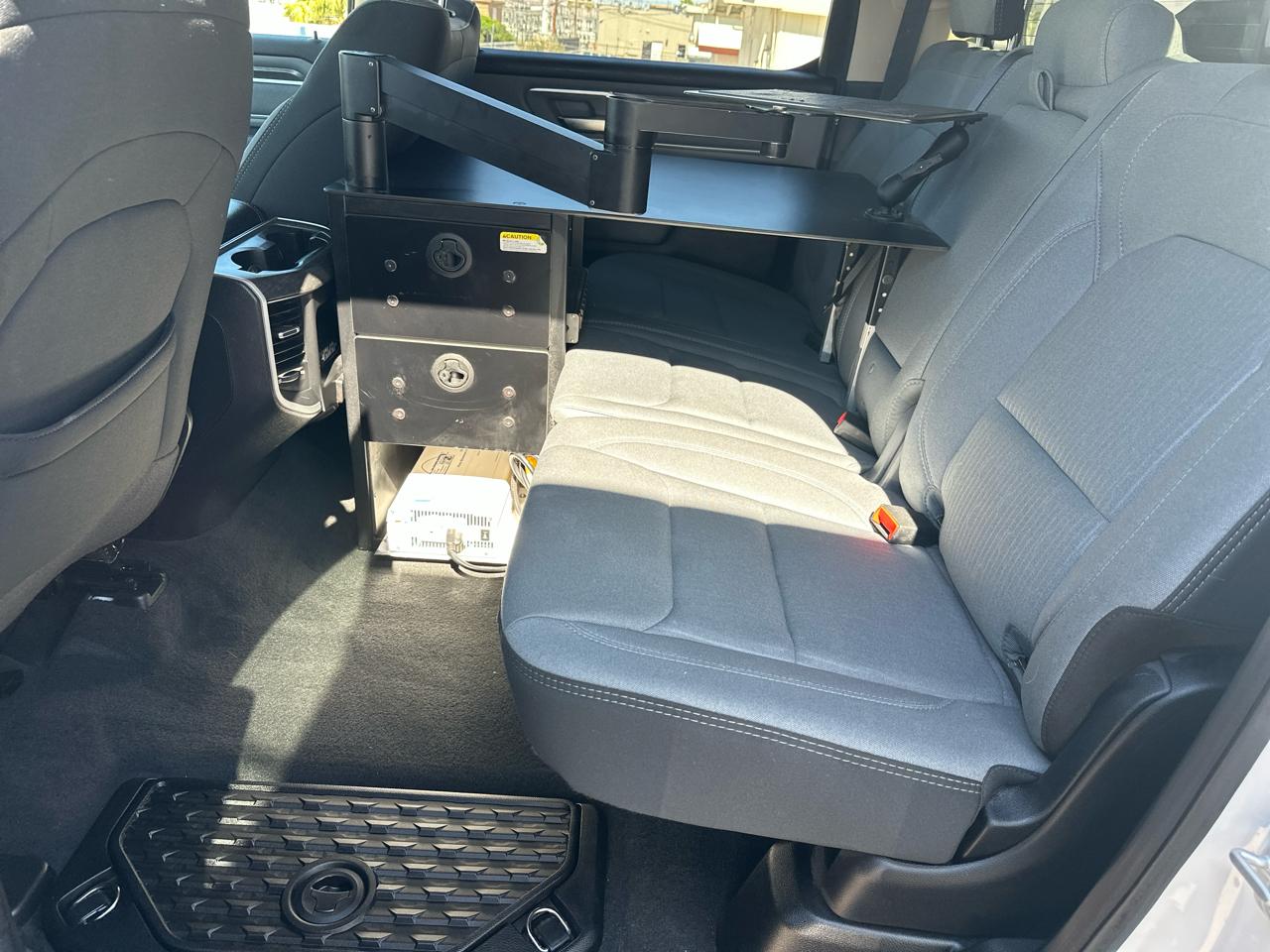 RAM 1500 Big Horn Crew Cab SWB 4WD 2020