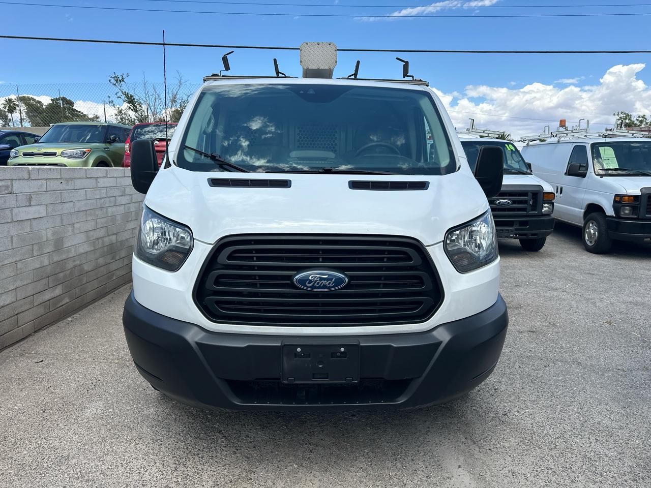 Ford Transit 250 Van Low Roof w/Sliding Pass. 130-in. WB 2019