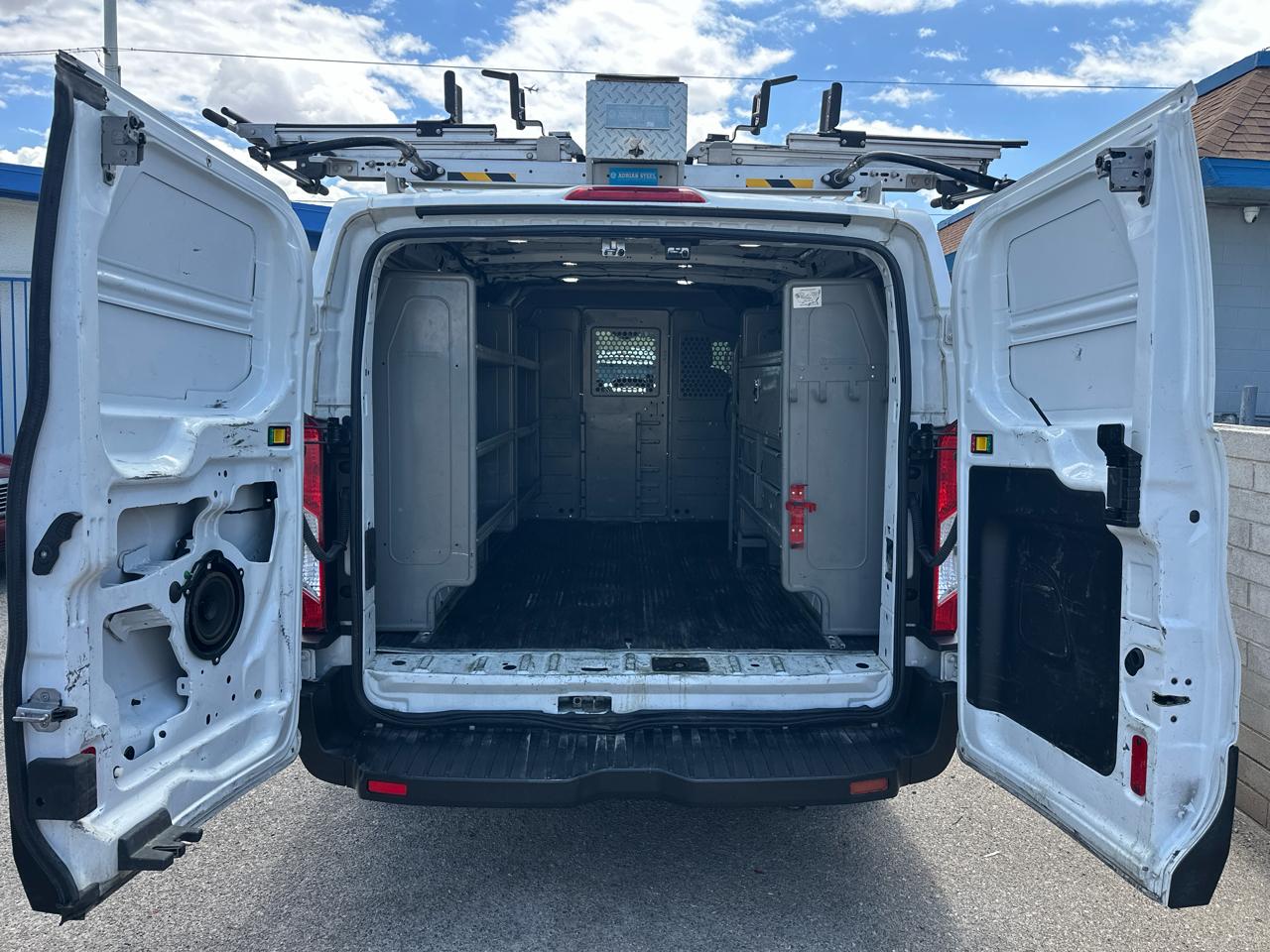 Ford Transit 250 Van Low Roof w/Sliding Pass. 130-in. WB 2019