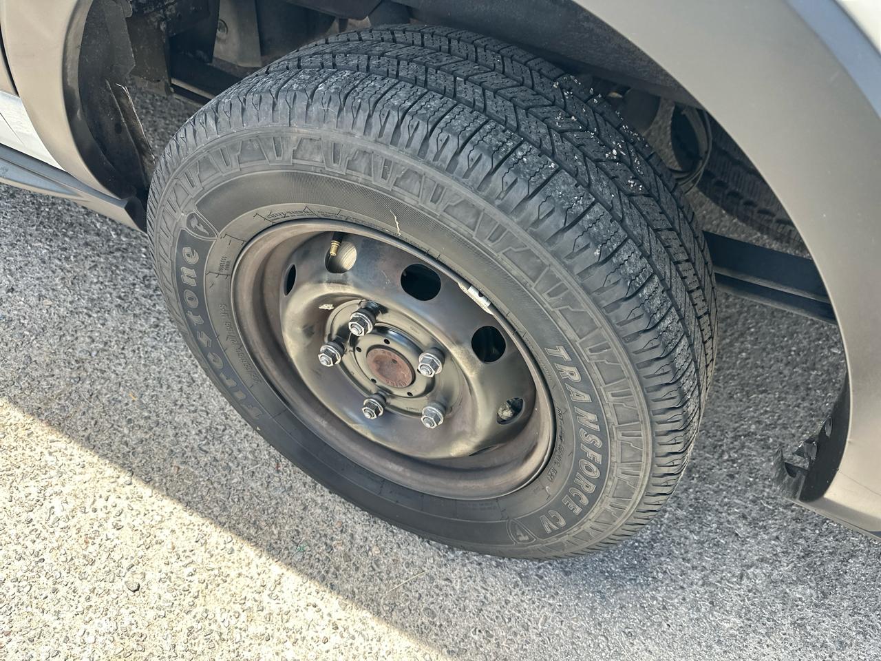 Ford Transit 250 Van Low Roof w/Sliding Pass. 130-in. WB 2019
