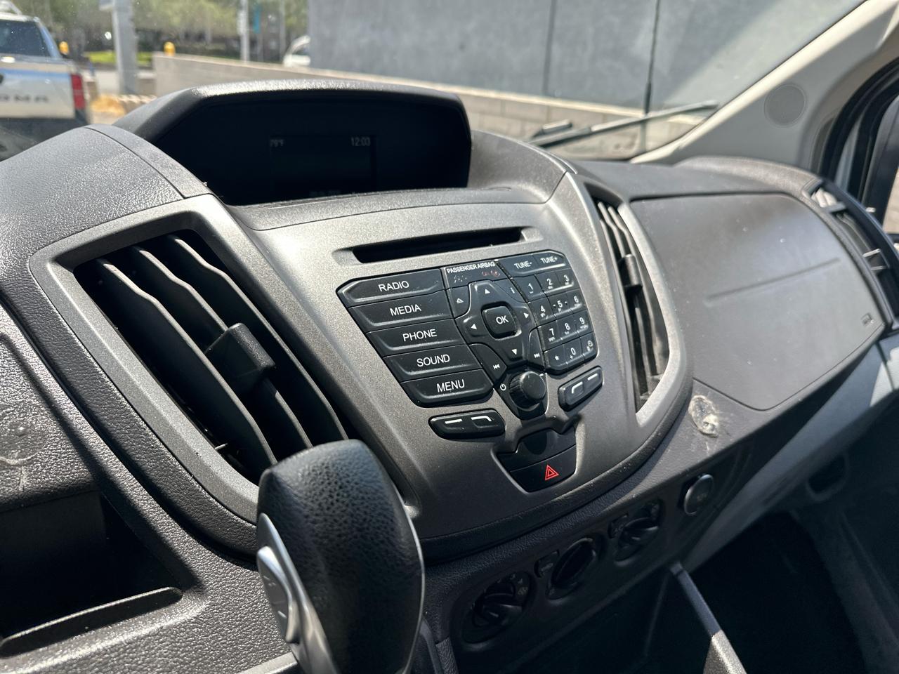 Ford Transit 250 Van Low Roof w/Sliding Pass. 130-in. WB 2019