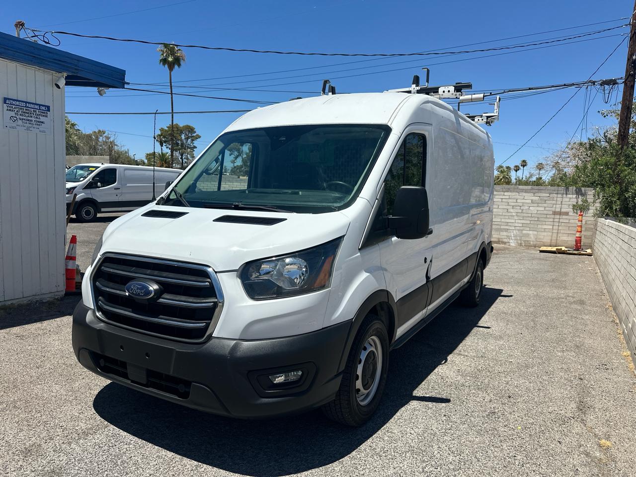 Ford Transit 250 Van Med. Roof w/Sliding Pass. 130-in. WB 2020