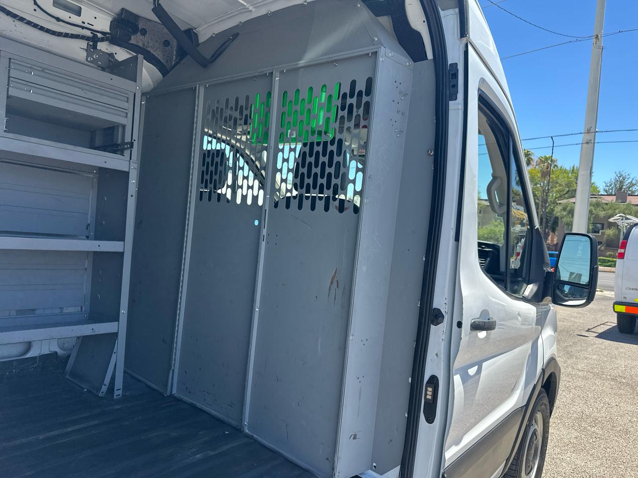 Ford Transit 250 Van Med. Roof w/Sliding Pass. 130-in. WB 2020
