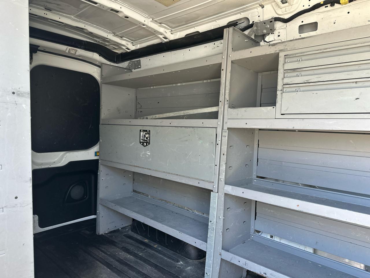 Ford Transit 250 Van Med. Roof w/Sliding Pass. 130-in. WB 2020