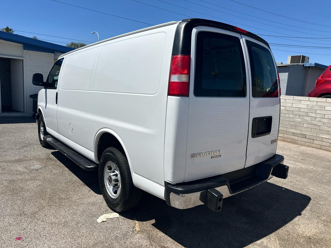 GMC Savana G2500 Cargo 2016
