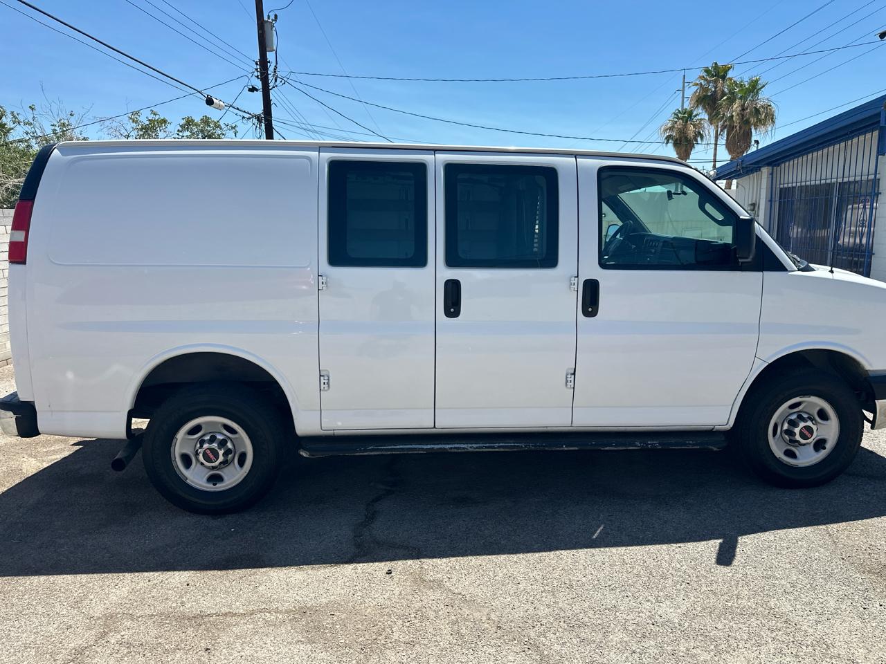 GMC Savana G2500 Cargo 2016