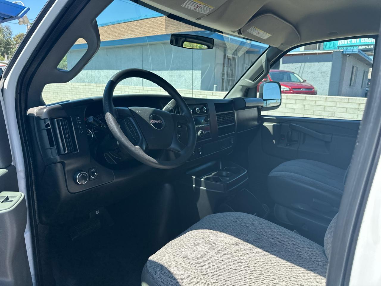 GMC Savana G2500 Cargo 2016
