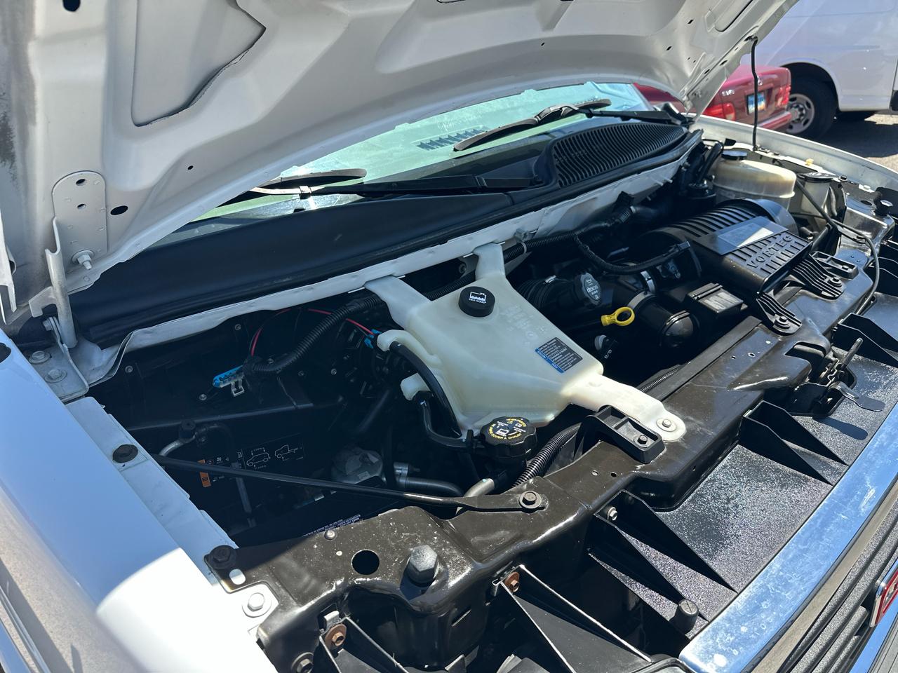 GMC Savana G2500 Cargo 2016
