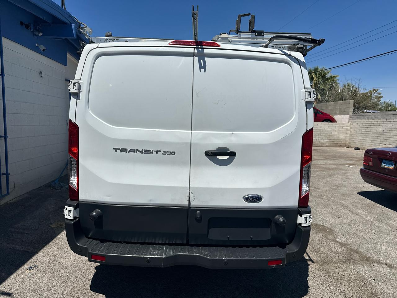 Ford Transit 350 Van Low Roof w/Sliding Pass. 148-in. WB 2018