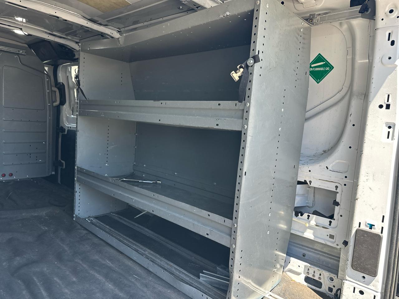 Ford Transit 350 Van Low Roof w/Sliding Pass. 148-in. WB 2018