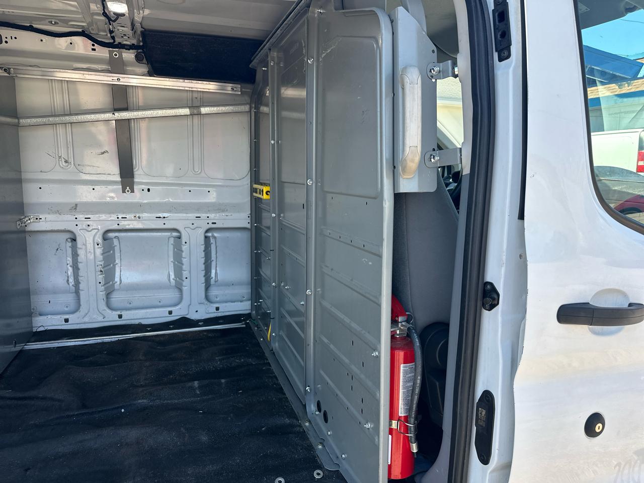 Ford Transit 350 Van Low Roof w/Sliding Pass. 148-in. WB 2018