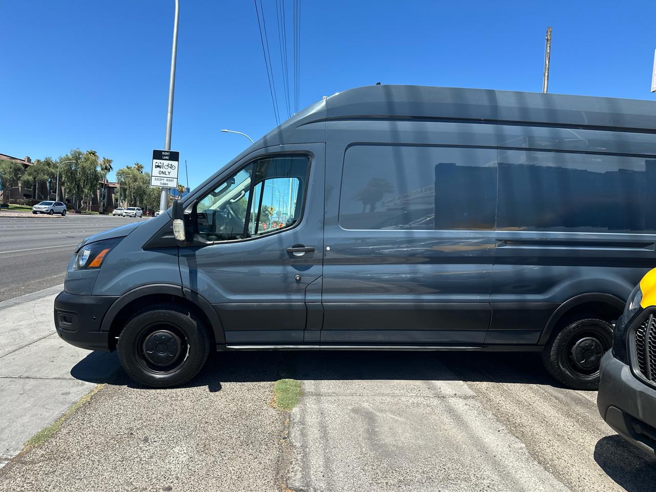 Ford Transit 250 Van High Roof w/Sliding Pass. 148-in. WB EL 2021