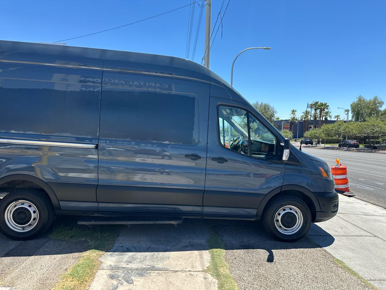Ford Transit 250 Van High Roof w/Sliding Pass. 148-in. WB EL 2021