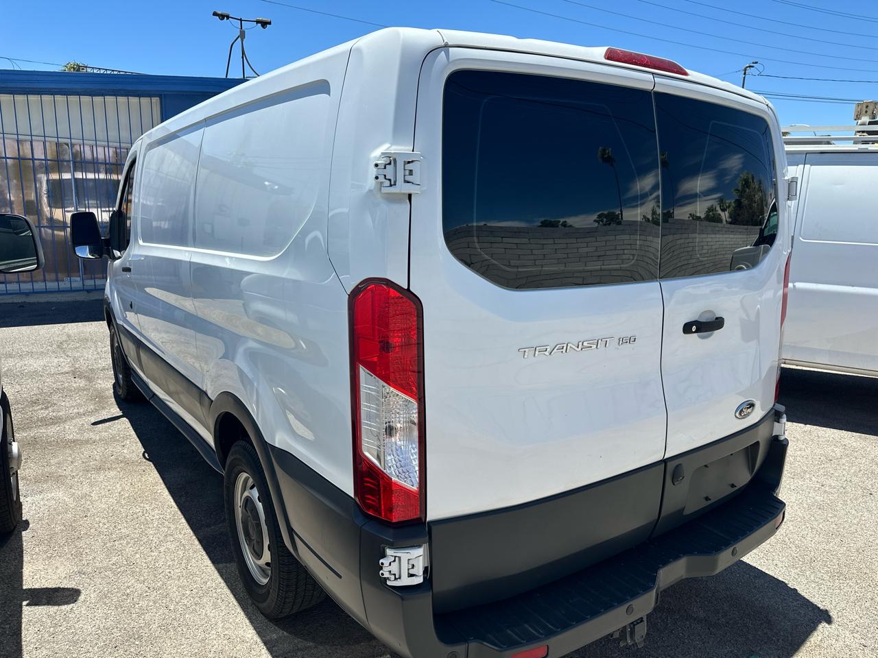 Ford Transit 150 Van Low Roof w/Sliding Pass. 130-in. WB 2018