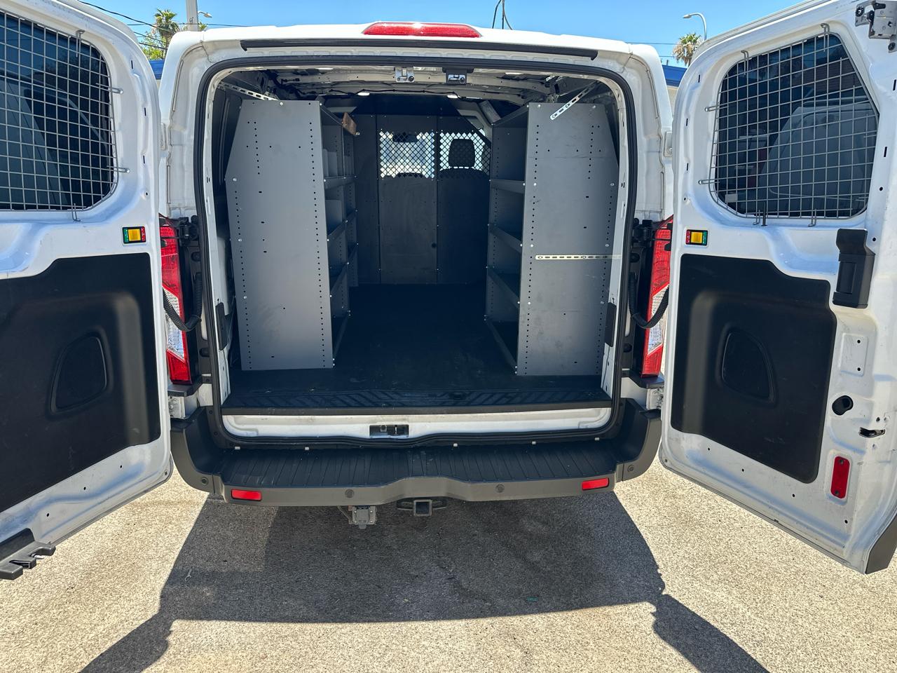 Ford Transit 150 Van Low Roof w/Sliding Pass. 130-in. WB 2018