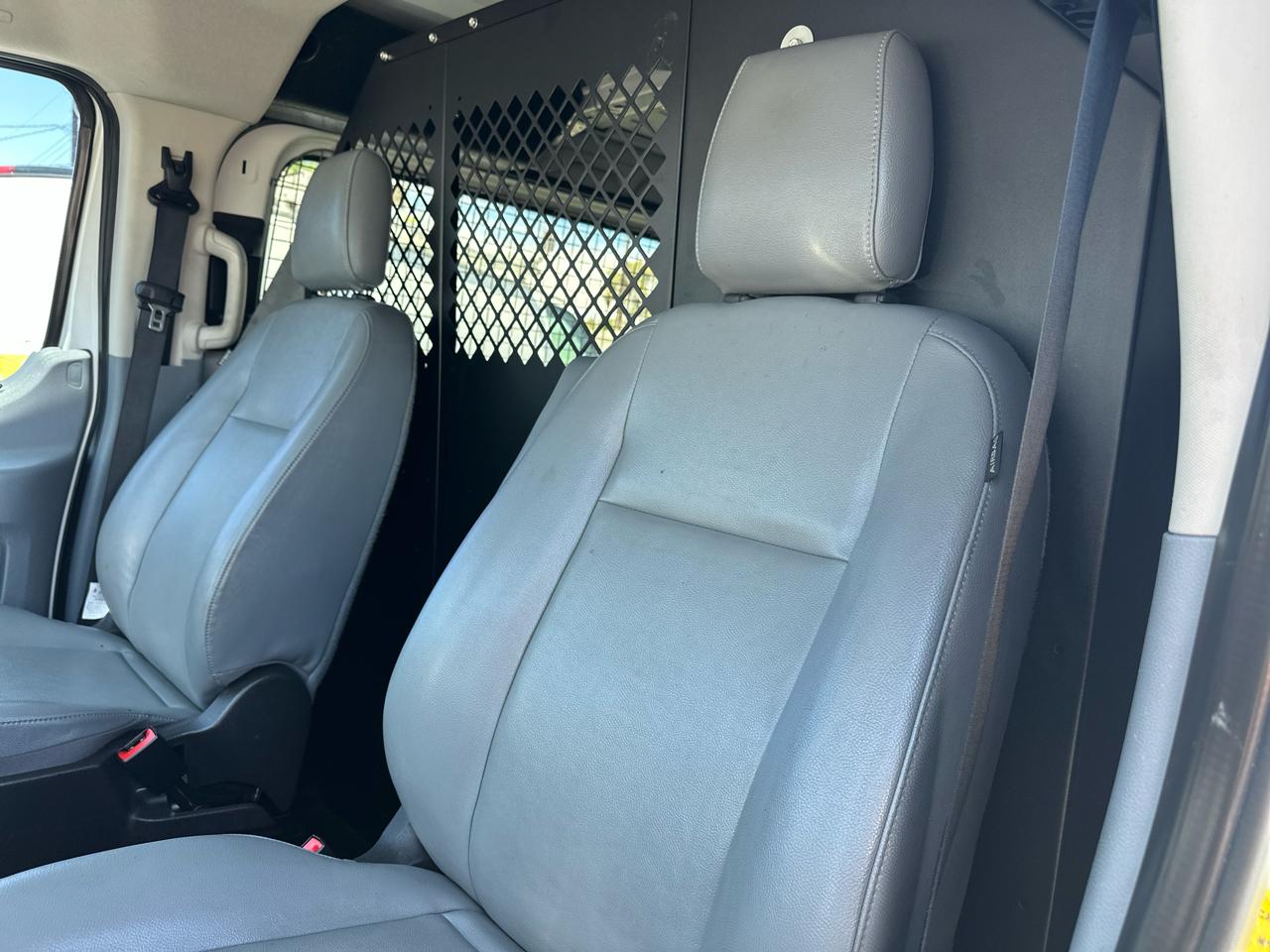 Ford Transit 150 Van Low Roof w/Sliding Pass. 130-in. WB 2018