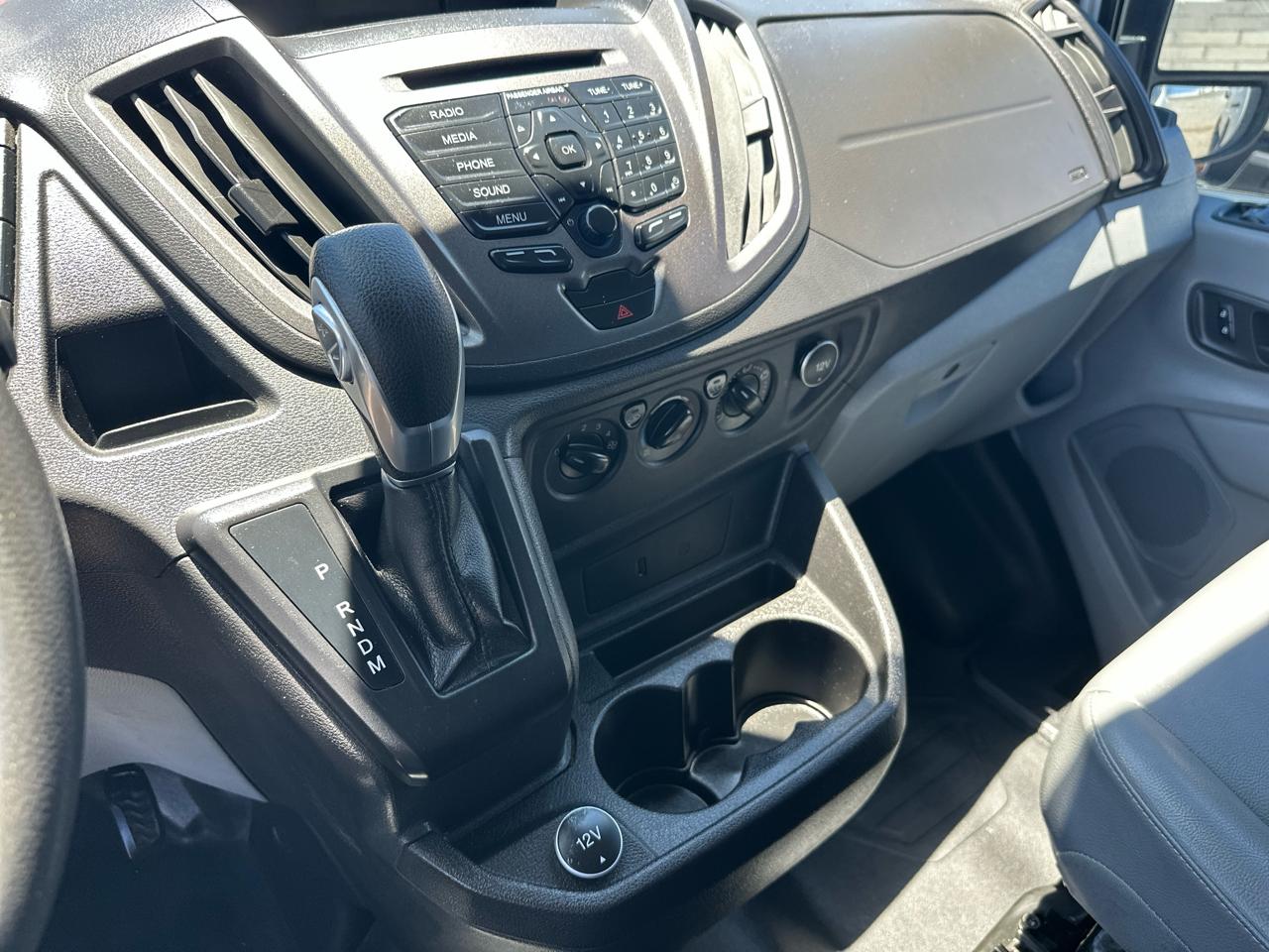 Ford Transit 150 Van Low Roof w/Sliding Pass. 130-in. WB 2018