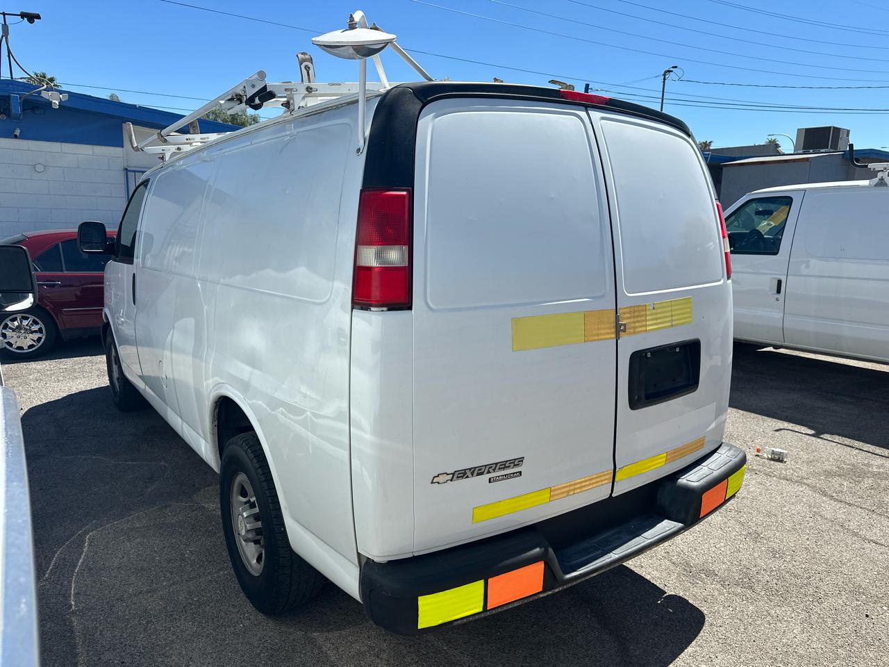 Chevrolet Express 2500 Cargo 2012