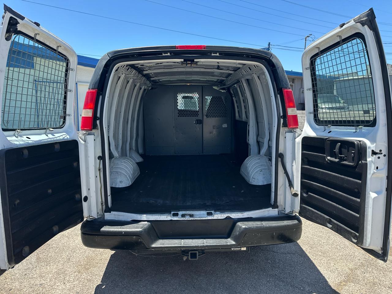 Chevrolet Express 1500 Cargo 2009