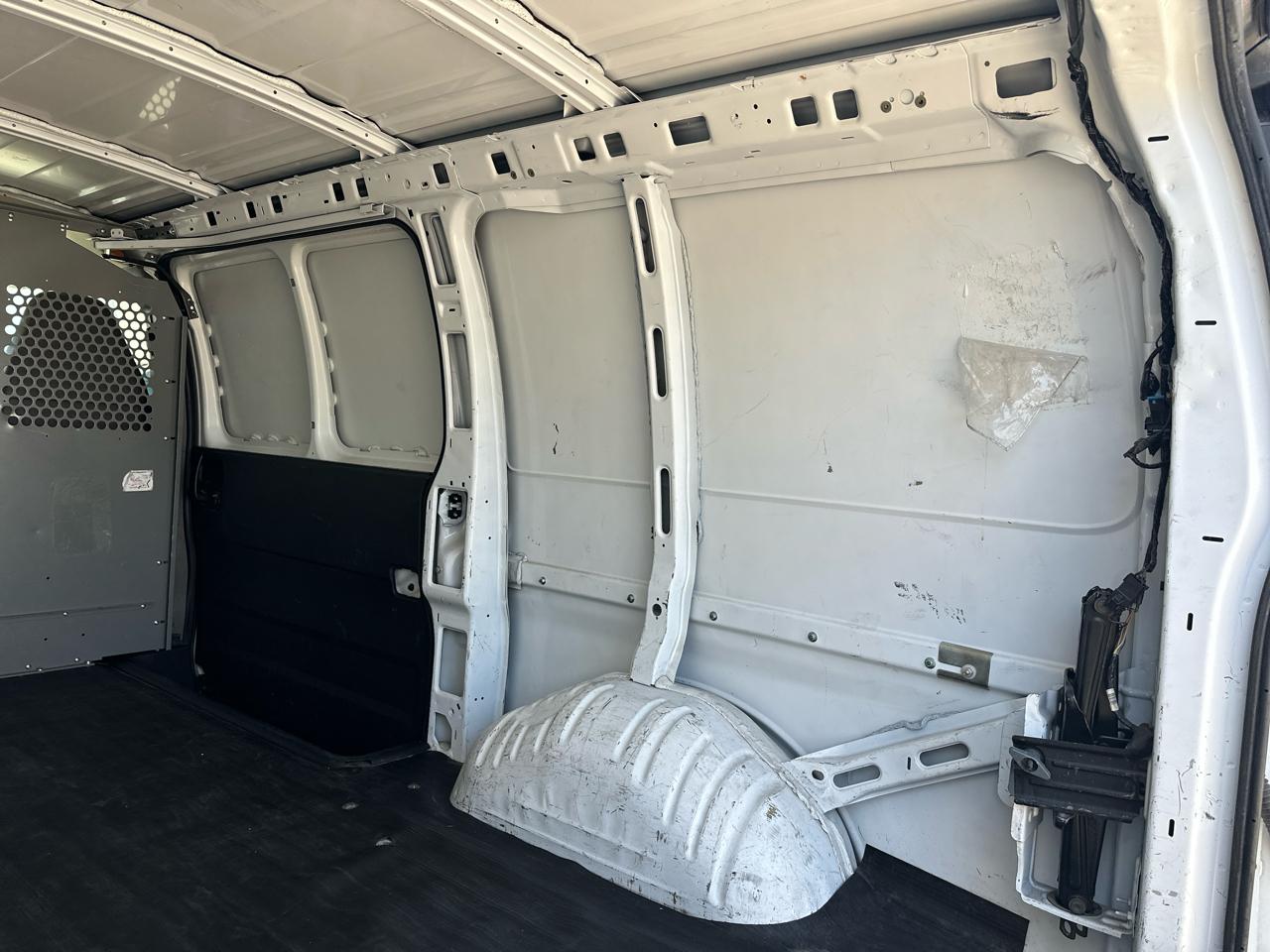 Chevrolet Express 1500 Cargo 2009