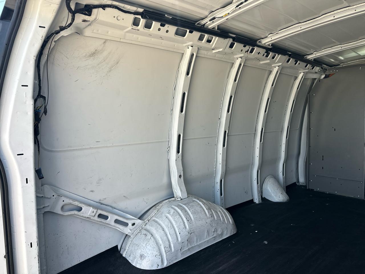 Chevrolet Express 1500 Cargo 2009