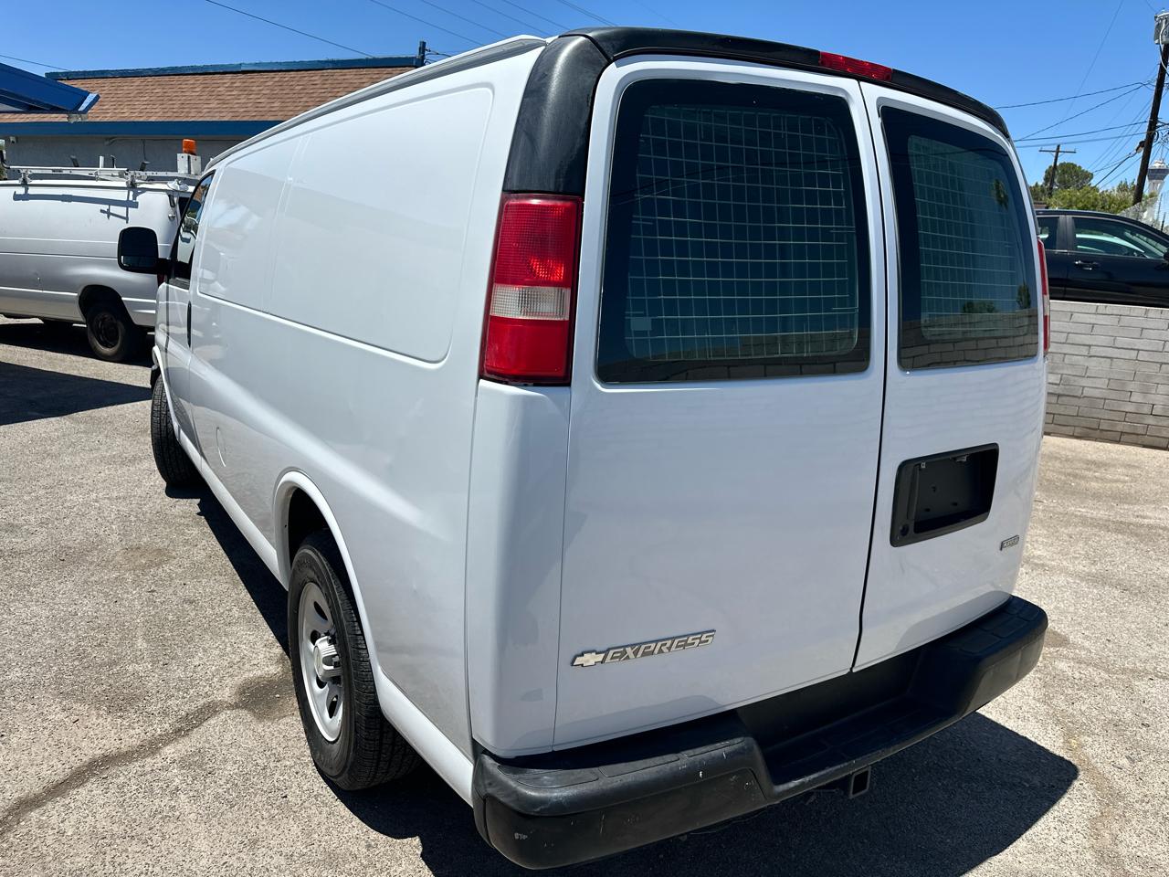 Chevrolet Express 1500 Cargo 2009